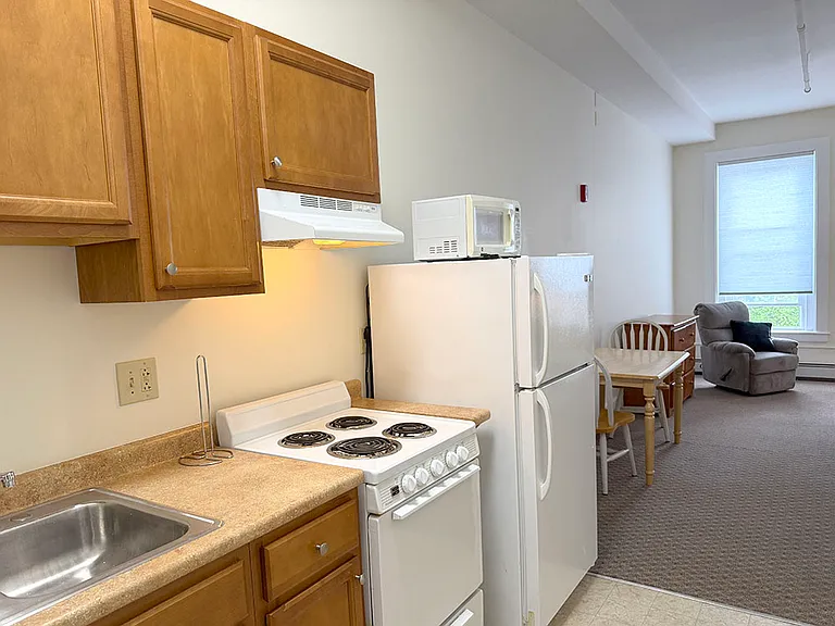 43 Main St #2F — Photo 6