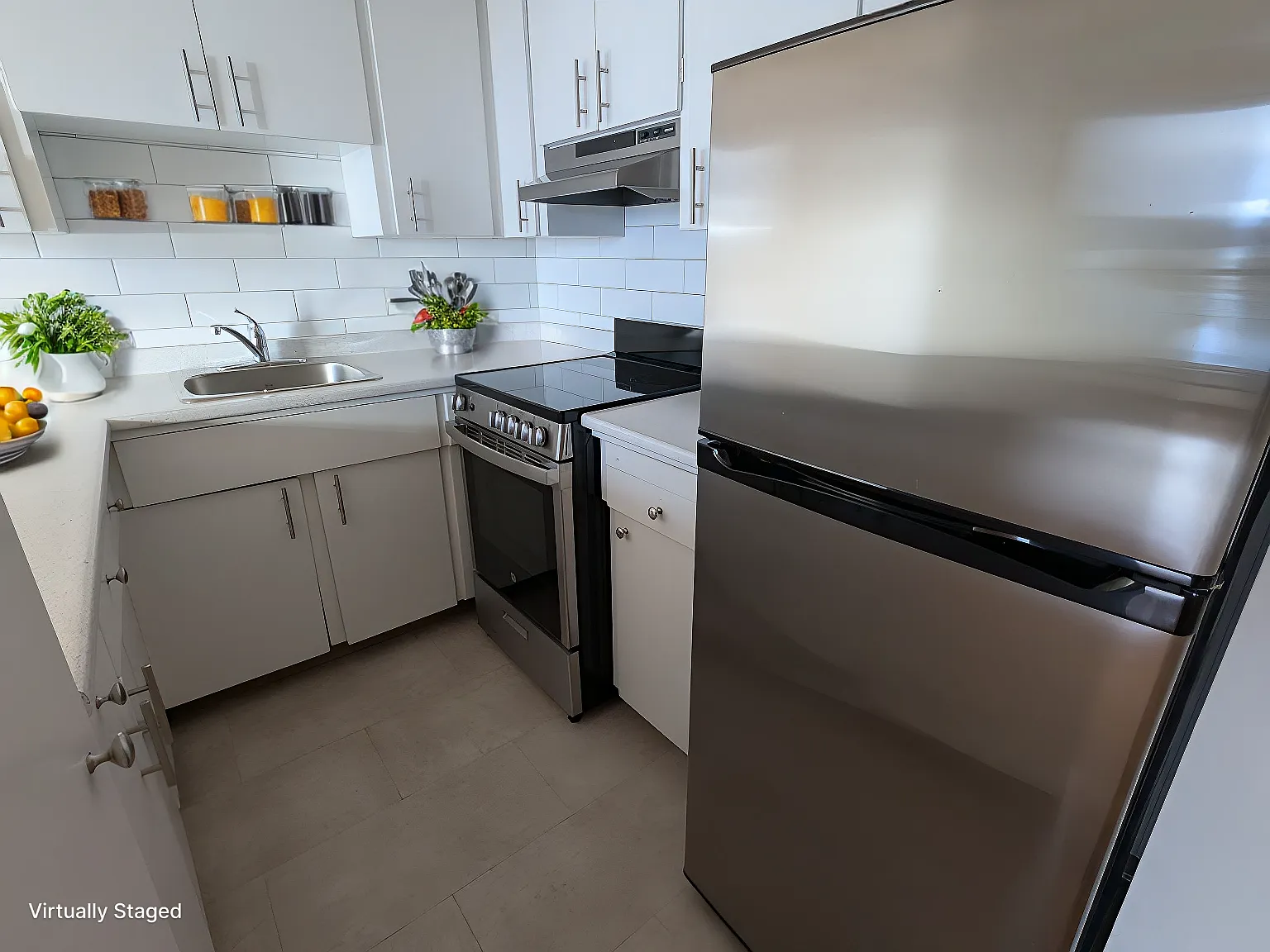 Bayview Apartments — Photo 4