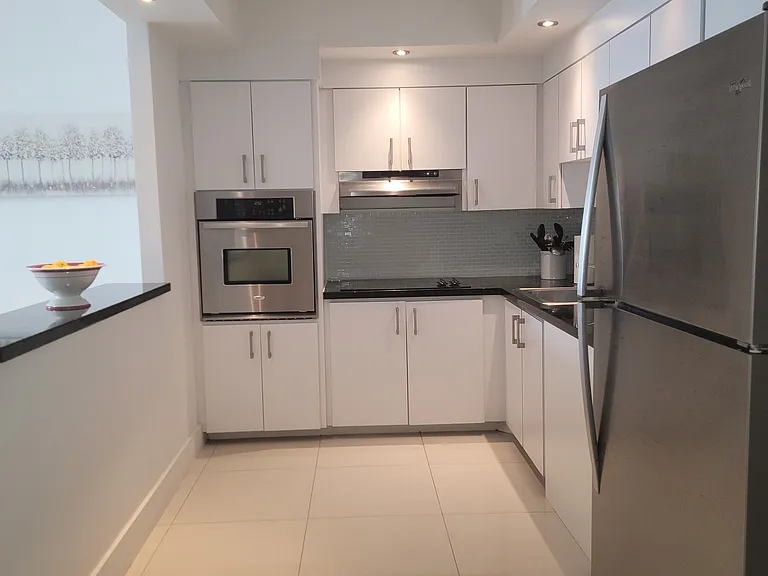 19380 Collins Ave #21 — Photo 9