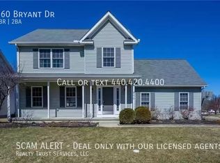 860 Bryant Dr, Vermilion, OH 44089