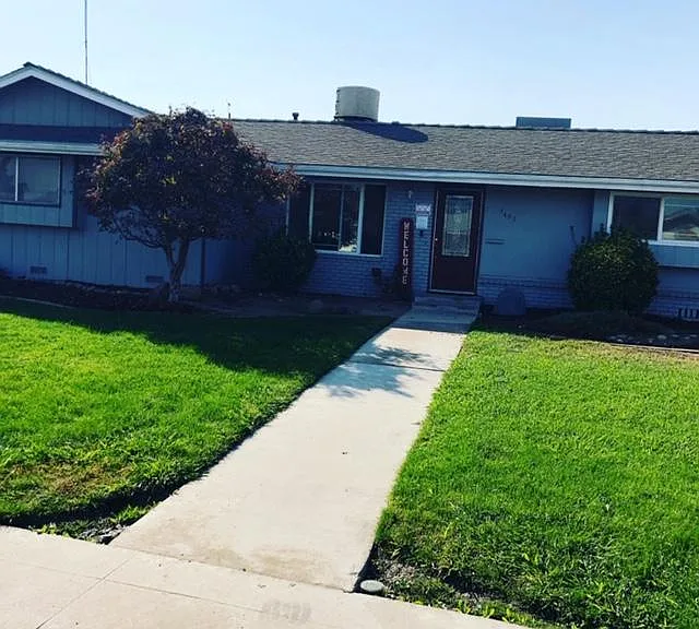 1401 W Monte Vista Ave — Photo 1