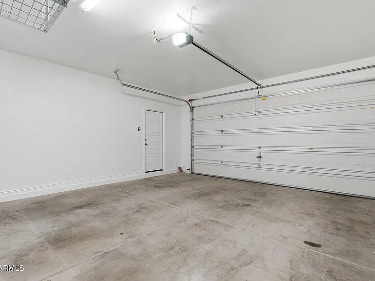 464 N Ranger Trl — Photo 36