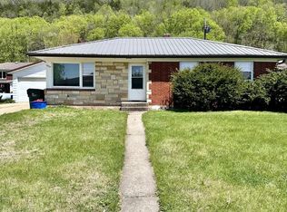 1037 Dewey STREET, Cassville, WI 53806
