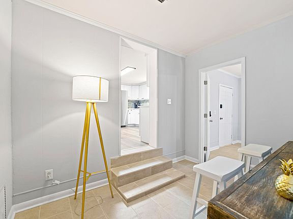 3rd image of 4911 Perrine Dr #14960522