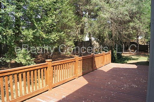 2nd image of 500 Covebrook Ln