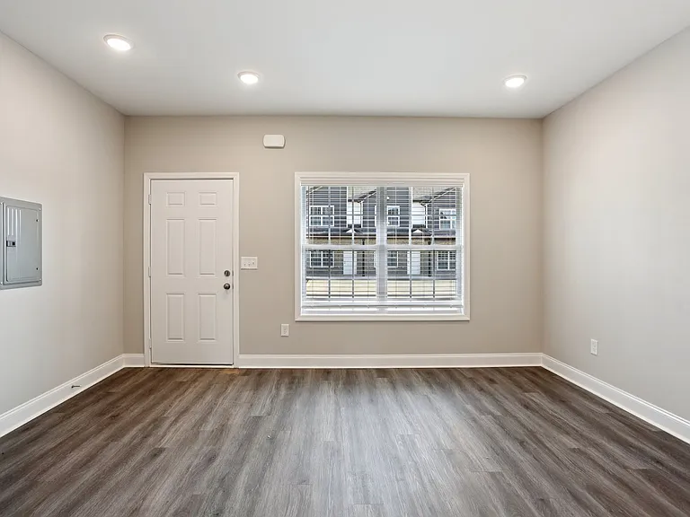 2815 Trenton Rd — Photo 42