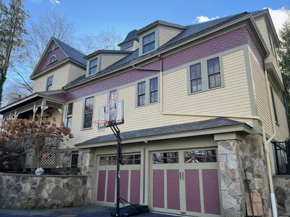 (undisclosed Address), Newton, MA 02459