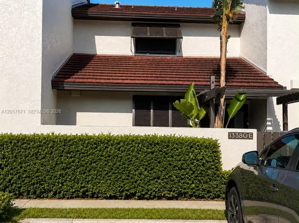 13380 SW 91st Ter APT E, Miami, FL 33186