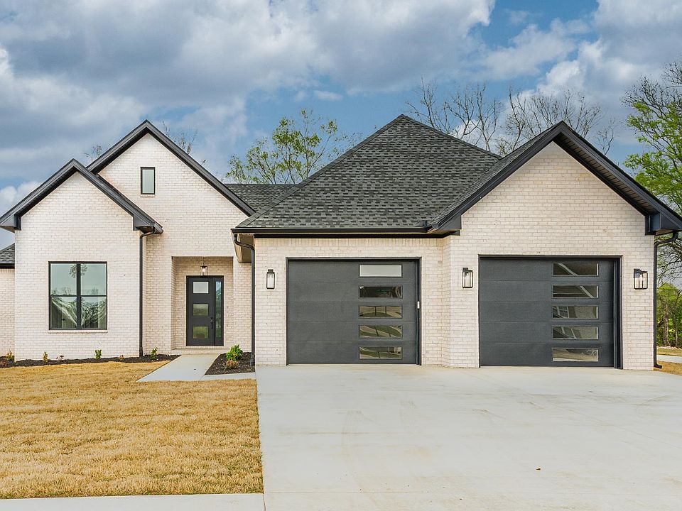 1st image of 742 Saddleridge Way