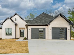 742 Saddleridge Way, Florence, AL 35630