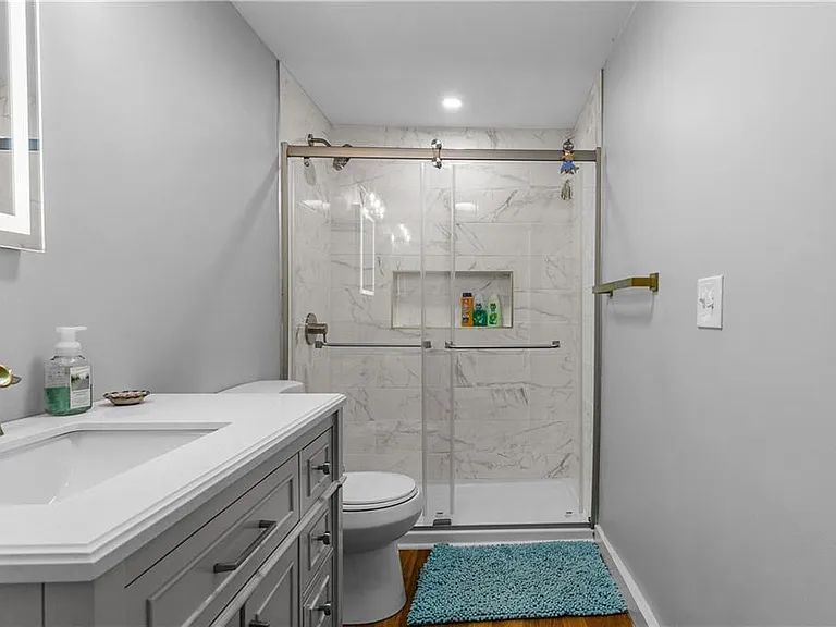 391 Valley Rd — Photo 15