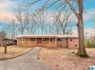 400 Chula Vista Dr, Pell City, AL 35125