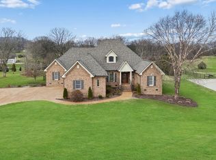 3917 Amanda Beth Ct, Columbia, TN 38401