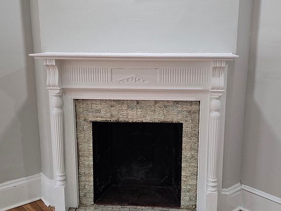 4th image of 72 Georgia St Floor 2