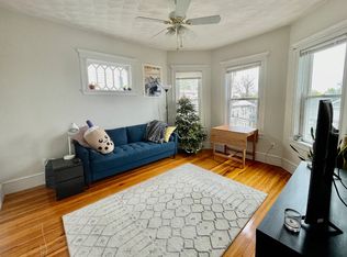 74 Newbury St, Somerville, MA 02144