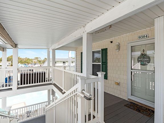 2nd image of 105 SE 58th Street #9304