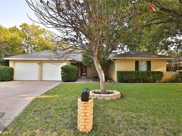 3234 Winterhawk Dr, Abilene, TX 79606