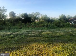 987 Monmouth Rd, Cream Ridge, NJ 08514