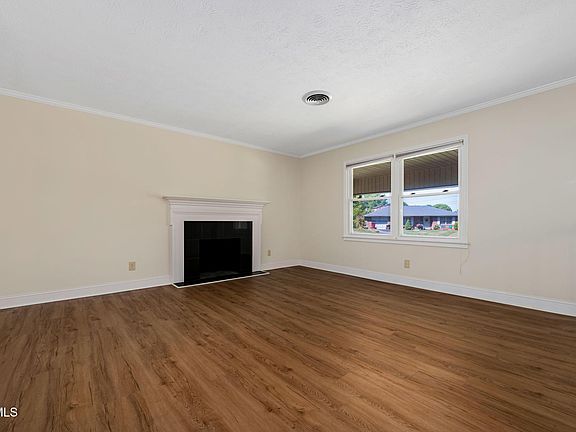 4th image of 1712 Willowood Ct
