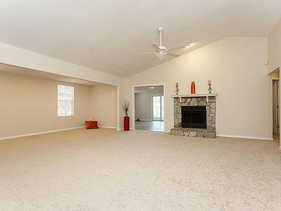 4th image of 1329 High Plains Dr S