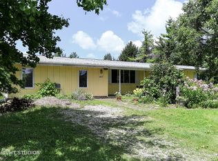 9517 Seeman Rd, Union, IL 60180