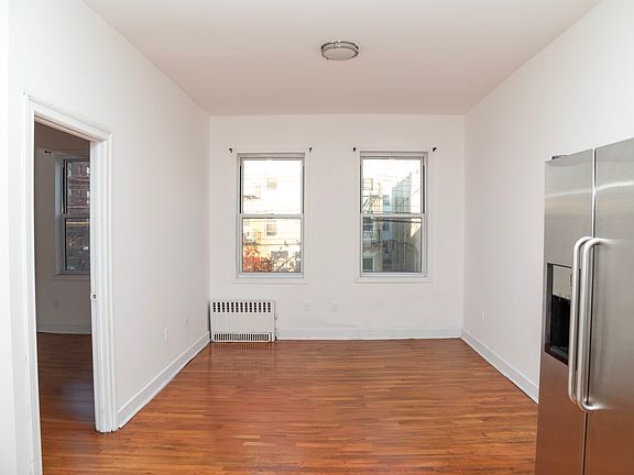 3rd image of 4303 34th Ave #1F