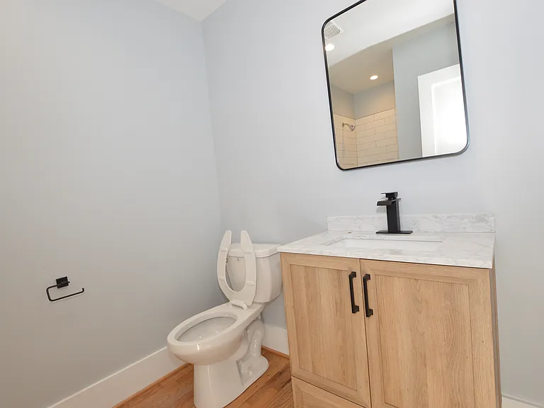 1071 Middle St — Photo 4