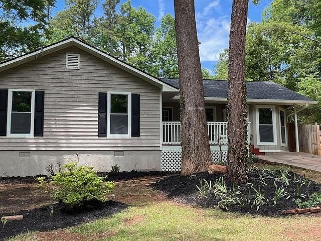 1st image of 723 Lookout Pointe