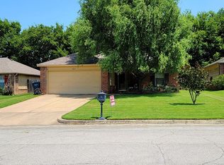3017 Village Dr, Catoosa, OK 74015