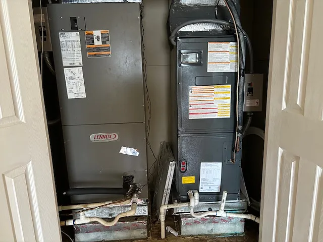 4 bed, 2.5 bath, 2906 sqft, $3,200 — Photo 3