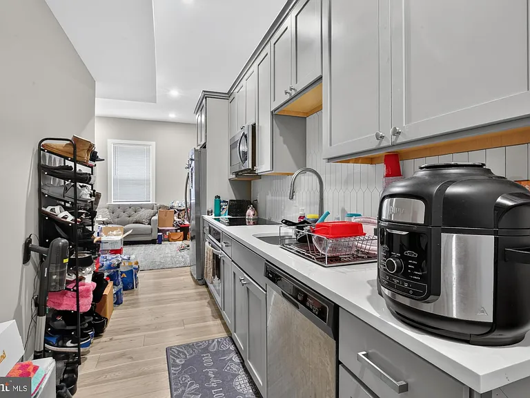 2621 W Jefferson St #1C — Photo 3