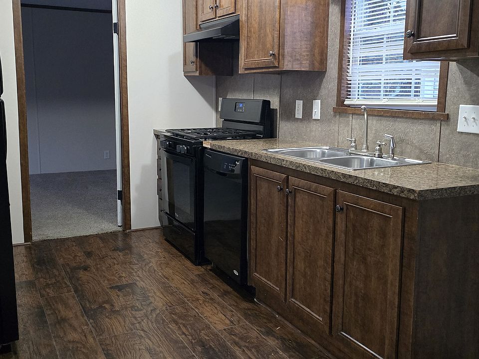 1st image of 90 Southbrook St SE #37