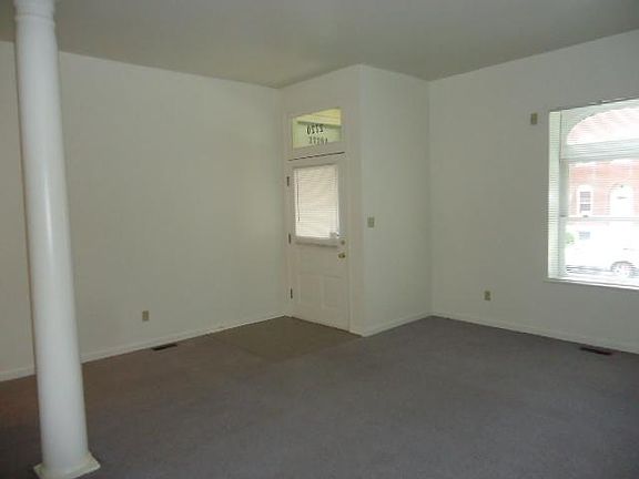 3rd image of 2720 Allen Ave