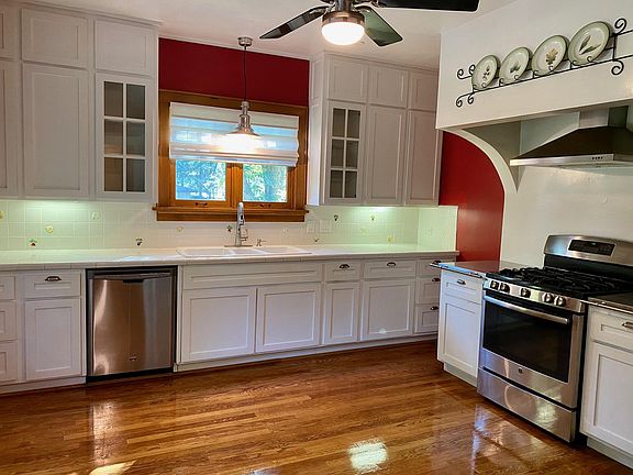 2nd image of 3357 Taylor Ave