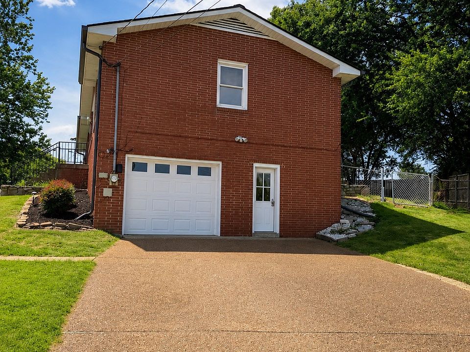 2nd image of 166 Bonnafield Dr