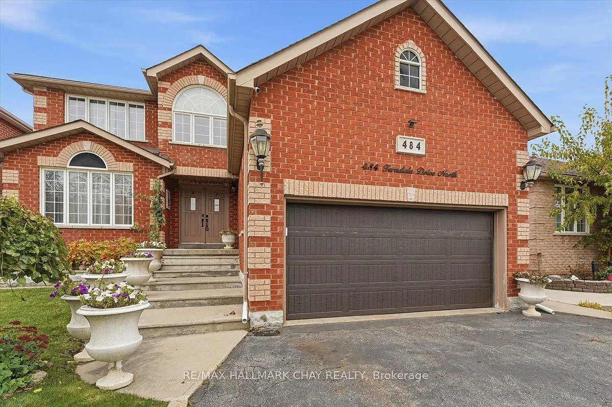 3 bed, $2,750 — Photo 2
