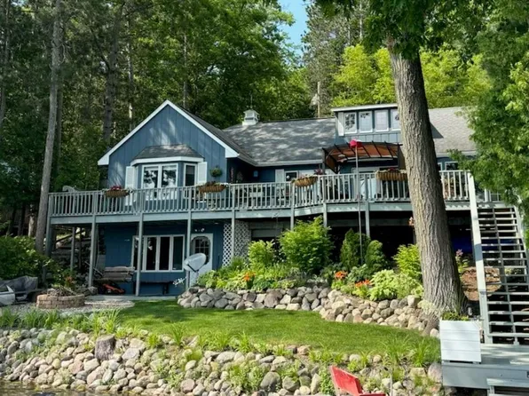 5867 Birch Dr, Barryton, MI 49305