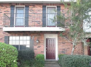 2513 Berrybrook Dr, Baton Rouge, LA 70816