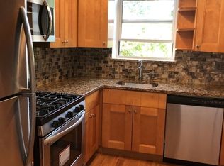 260 Dekalb Ave APT 3, Brooklyn, NY 11205