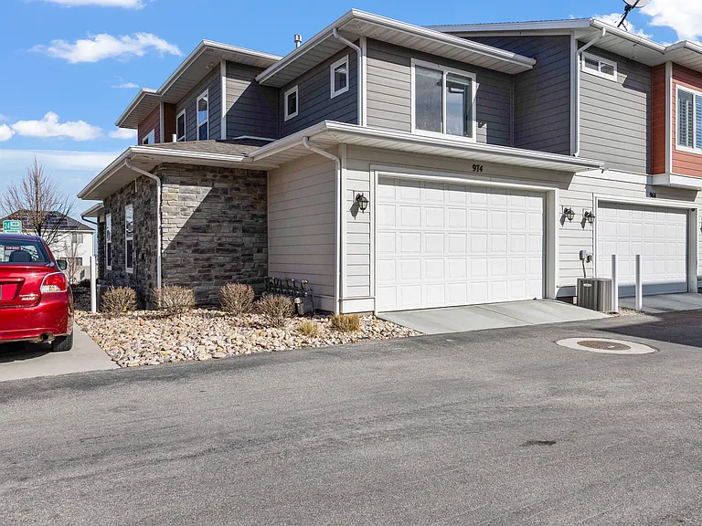 974 W Cyan Valley Way — Photo 12