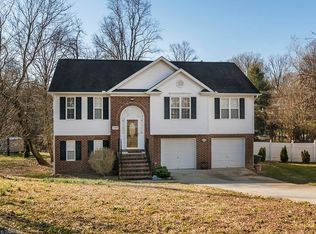 2409 Running Brook Dr, Greensboro, NC 27408