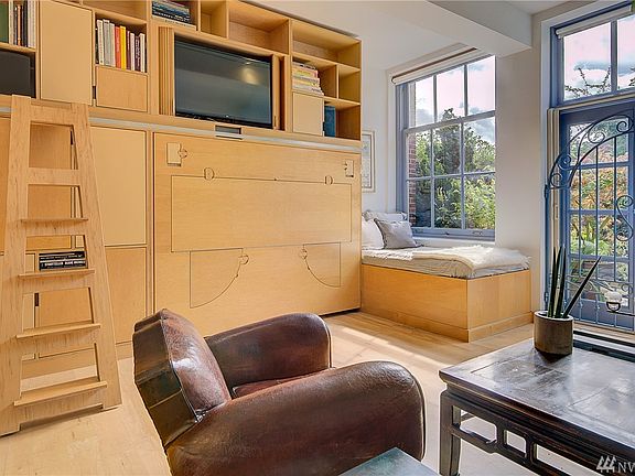 4th image of 1401 5th Ave N #111