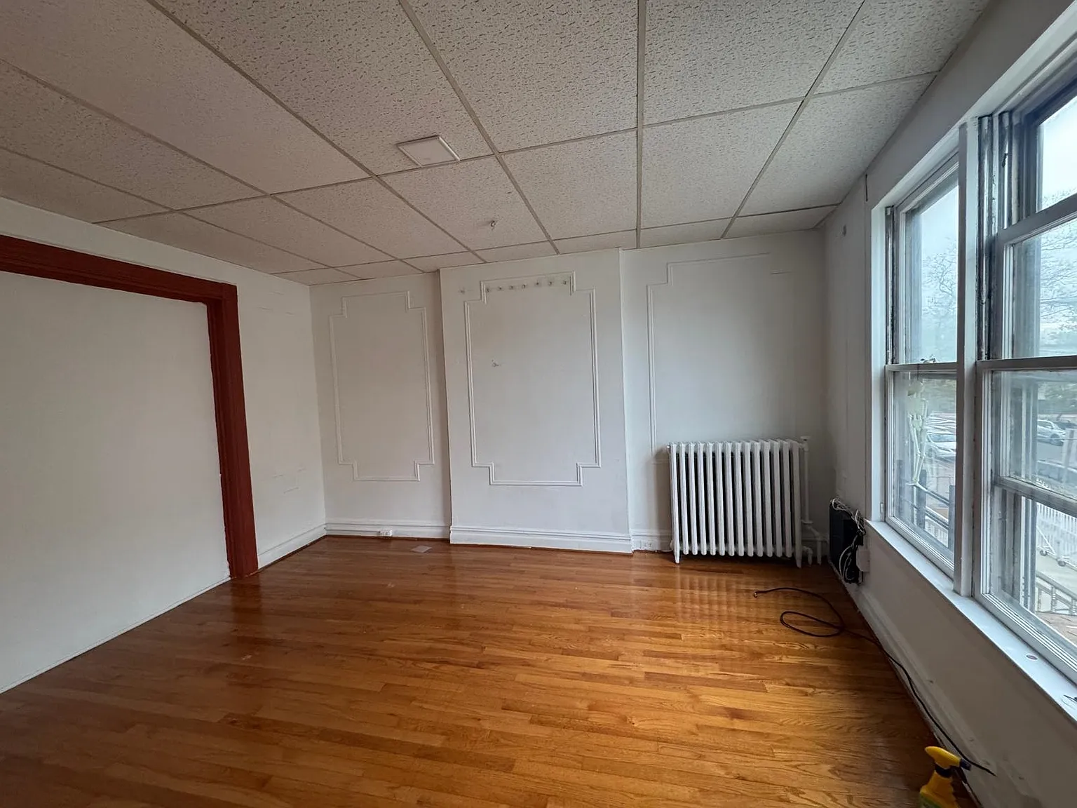 3 bed, 1.0 bath, $2,500 — Photo 2