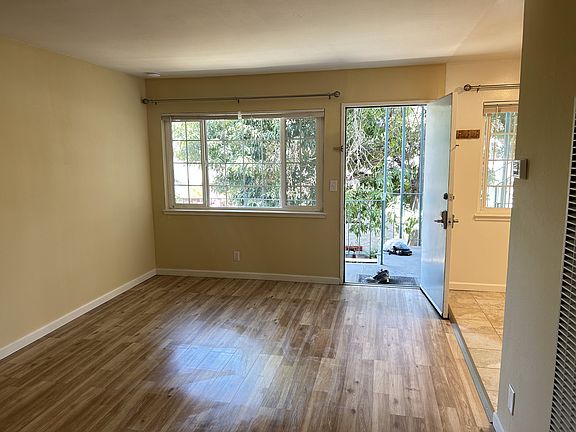 2nd image of 634 S 11th St #4