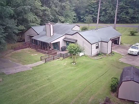 2nd image of 2202 Crystal Lake Cir