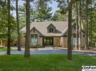 11307 Pierce Plz, Omaha, NE 68144