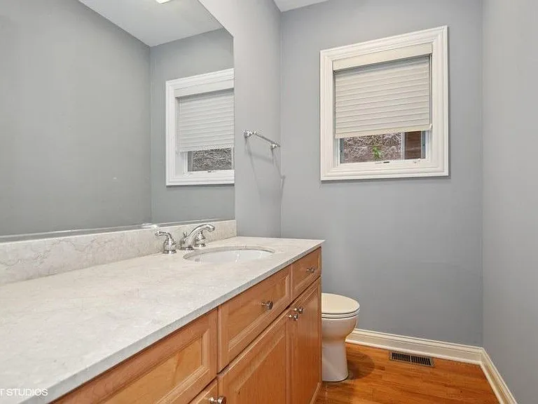 3633 N Wilton Ave #1 — Photo 8