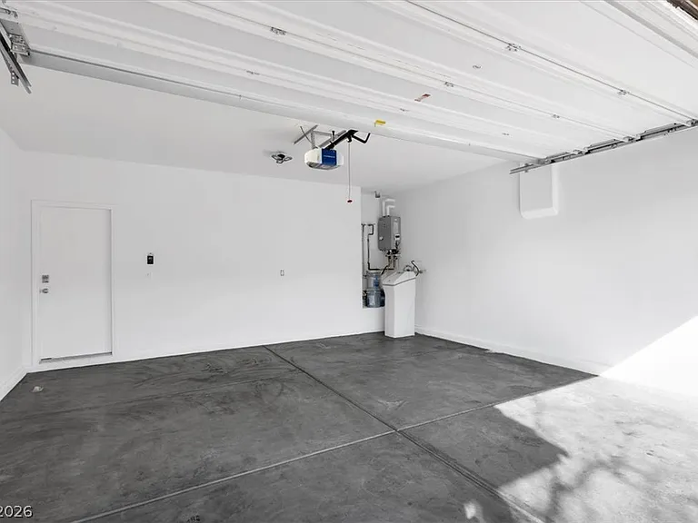 7658 Engleberg Ave — Photo 27