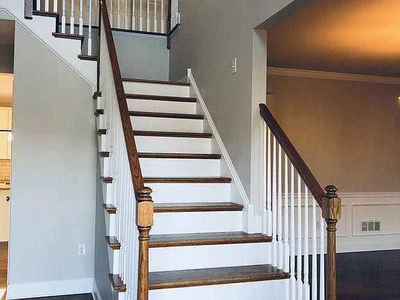 4th image of 2830 Macarro Way