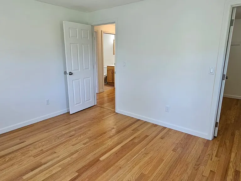 48 Camp St #50 — Photo 5